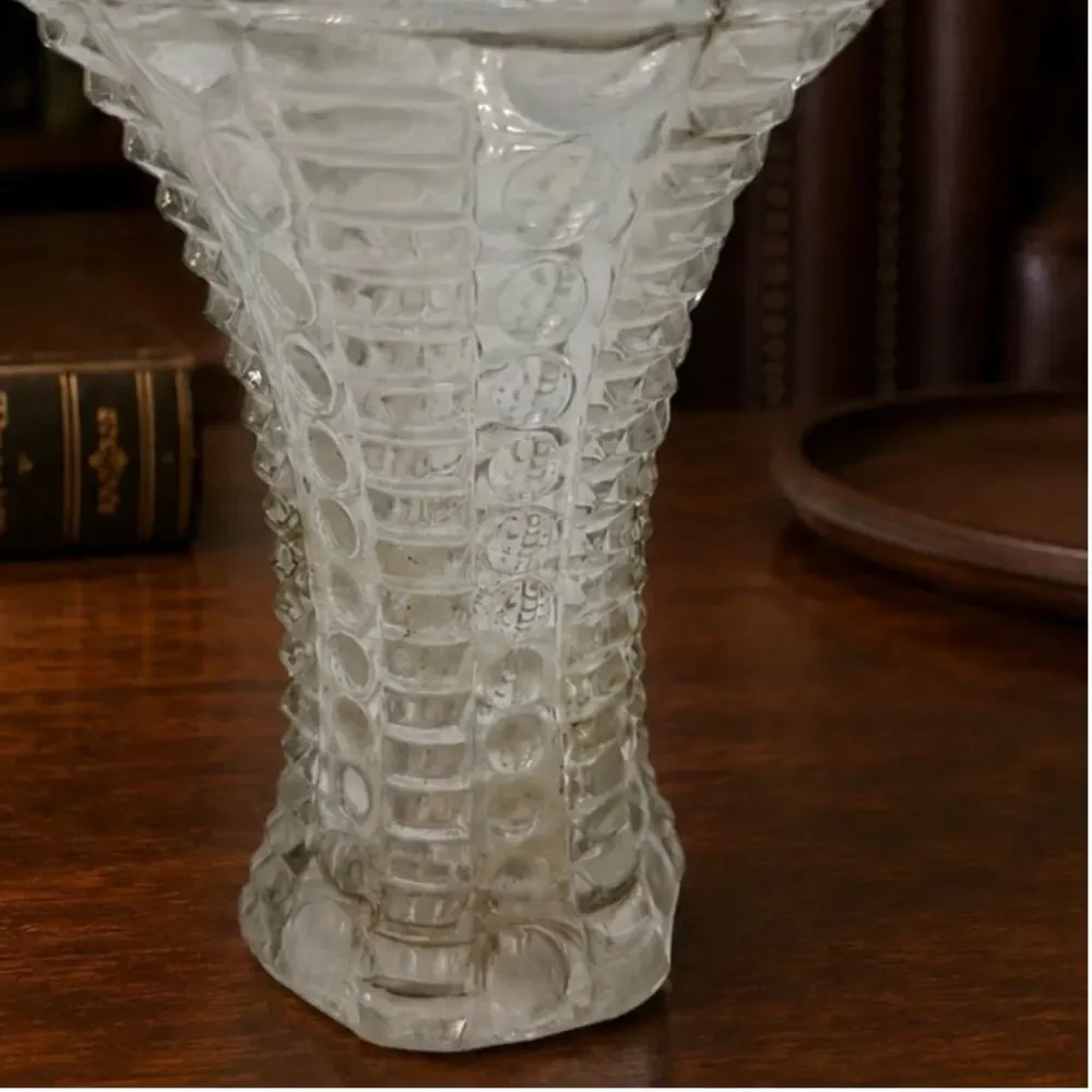 1950’s Indiana Glass Mayflower Pattern Clear Bud Vase